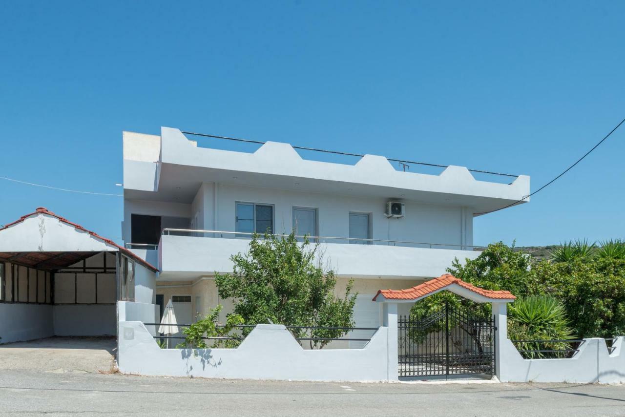 Paulsia Apartments Psinthos Buitenkant foto