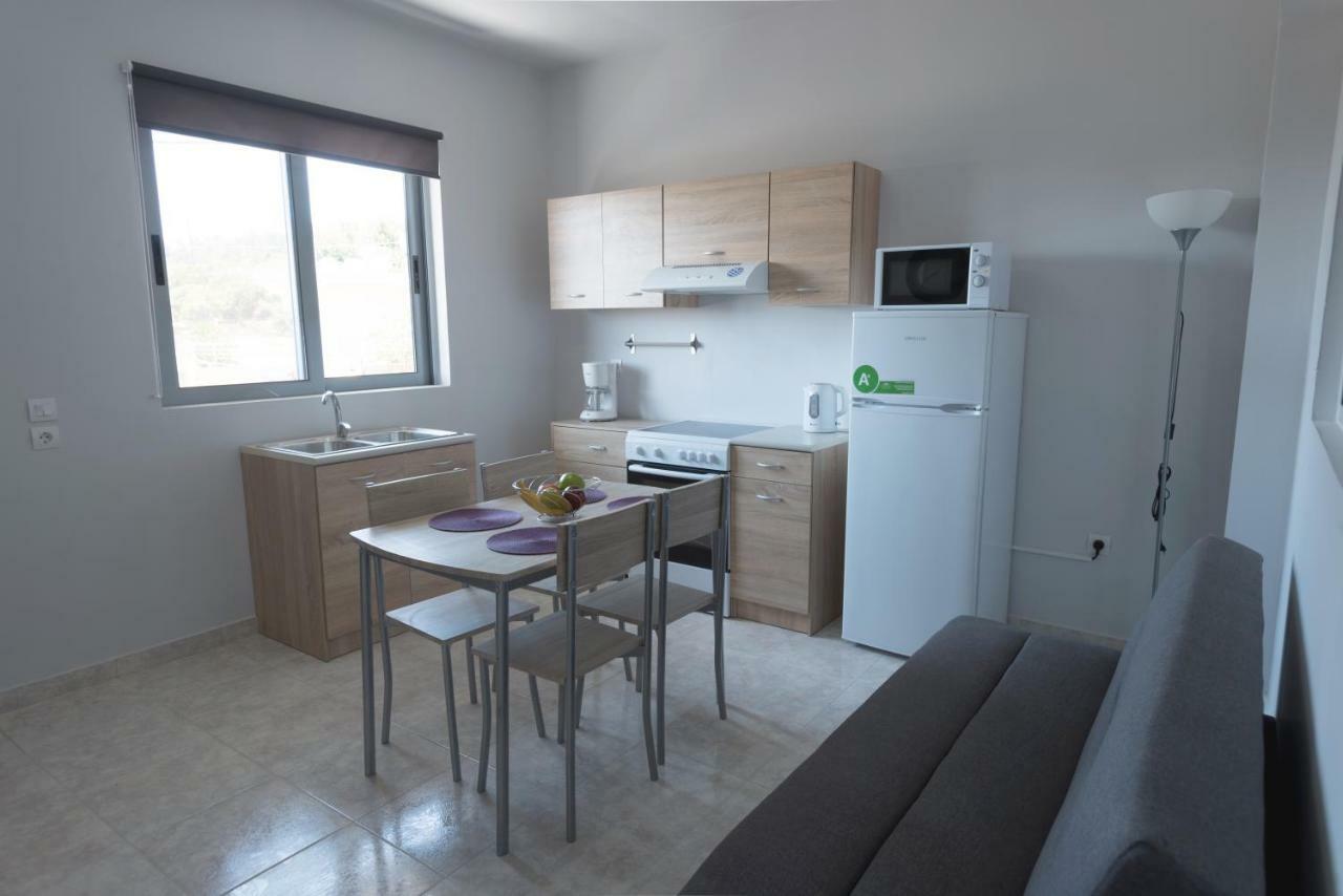 Paulsia Apartments Psinthos Buitenkant foto