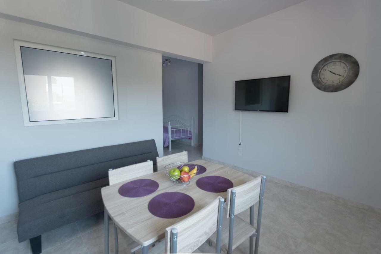 Paulsia Apartments Psinthos Buitenkant foto