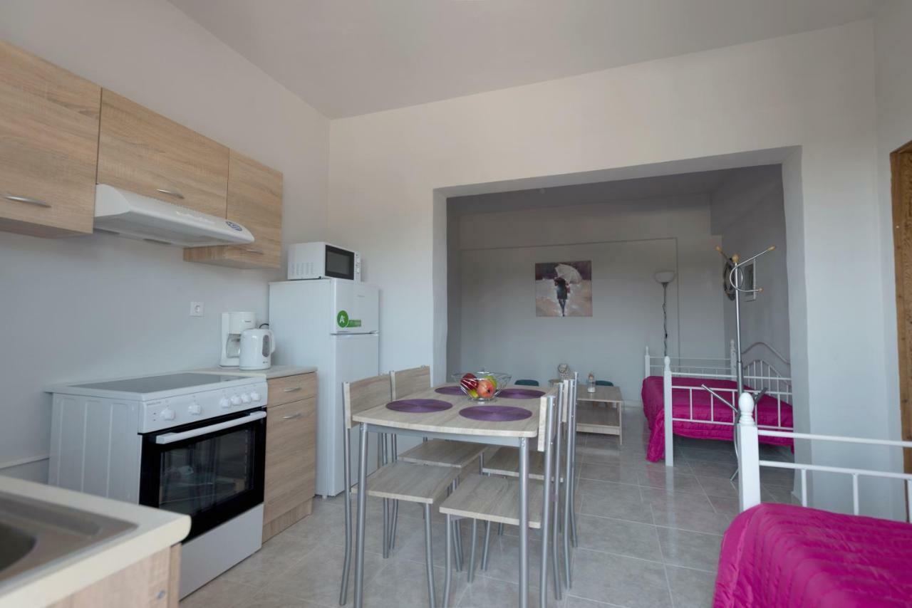 Paulsia Apartments Psinthos Buitenkant foto